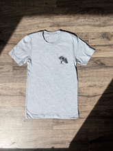 Load image into Gallery viewer, 猫美 | Nekomi Crewneck Tee