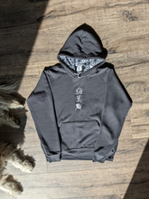 Load image into Gallery viewer, 縫い紋 | Nuimon Hoodie
